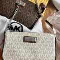 Michael Kors White Jet Set Signature Medium Clutch Bag-thumb-0