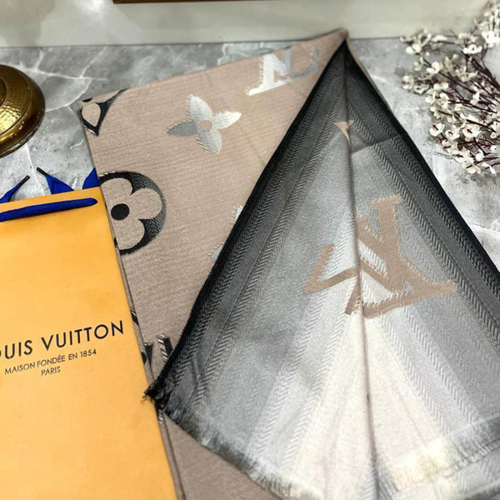 Louis Vuitton Beige Cashmere Wool Blend Scarf-0