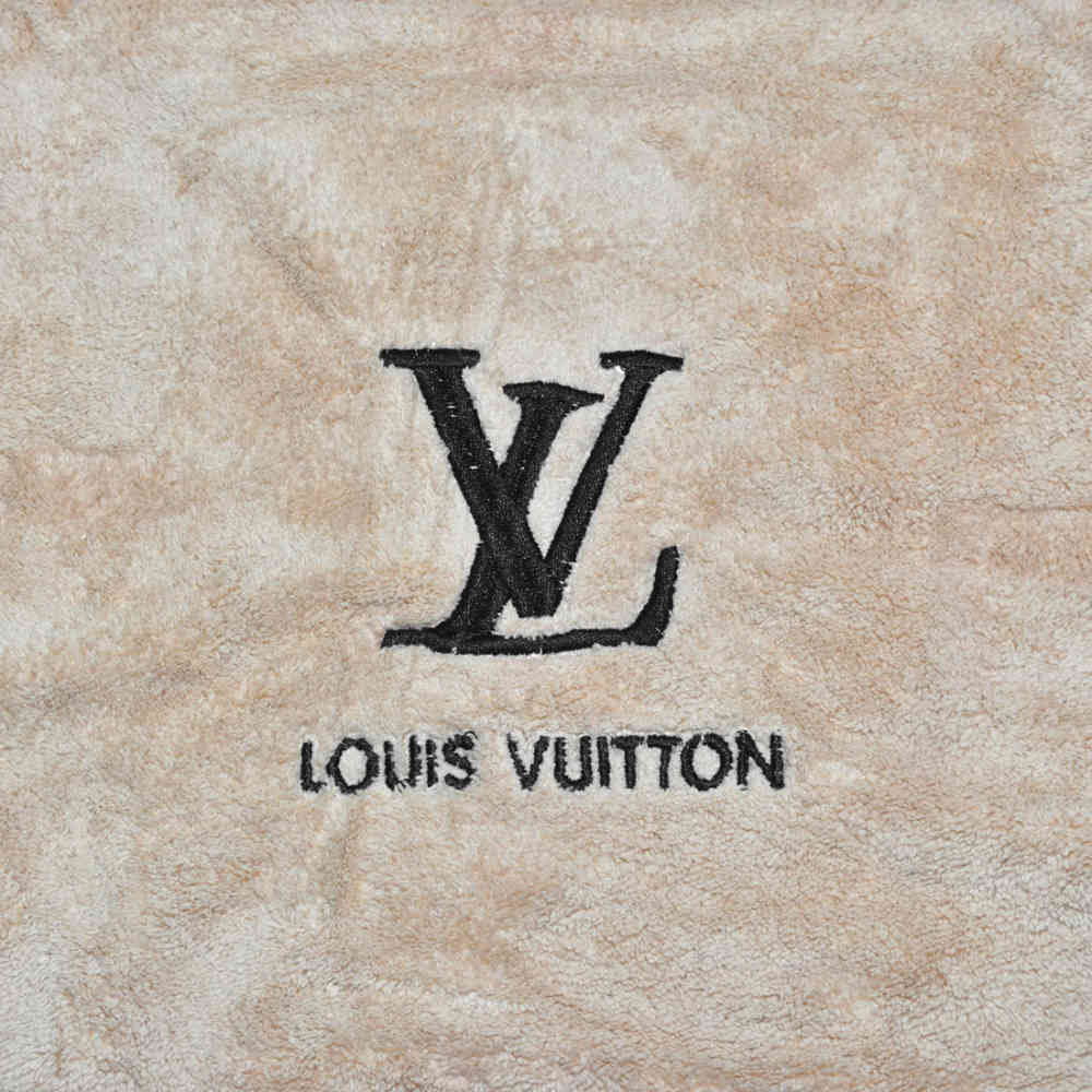 Louis Vuitton Embroidered logo Light Brown Towel - Set of 2-thumb-1