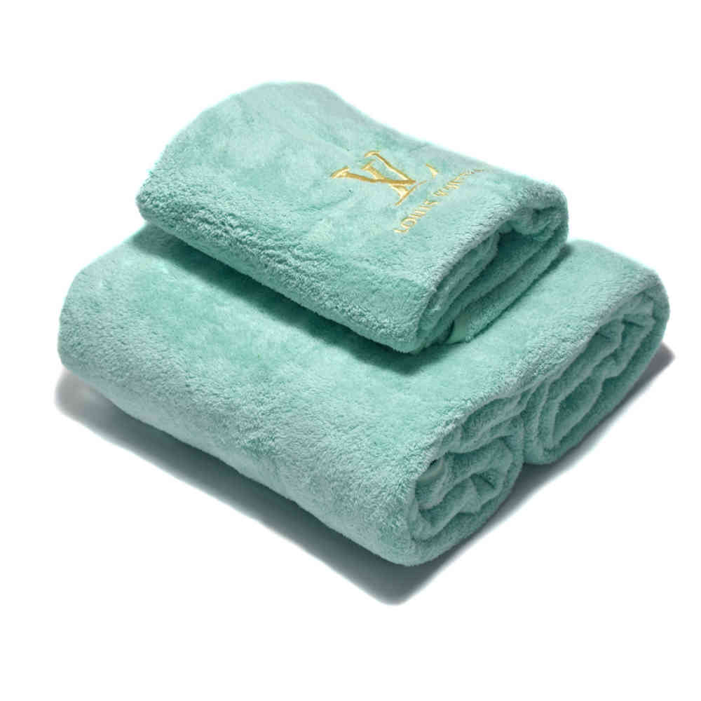 Green Louis Vuitton Embroidered logo Peach Towels - Set of 2