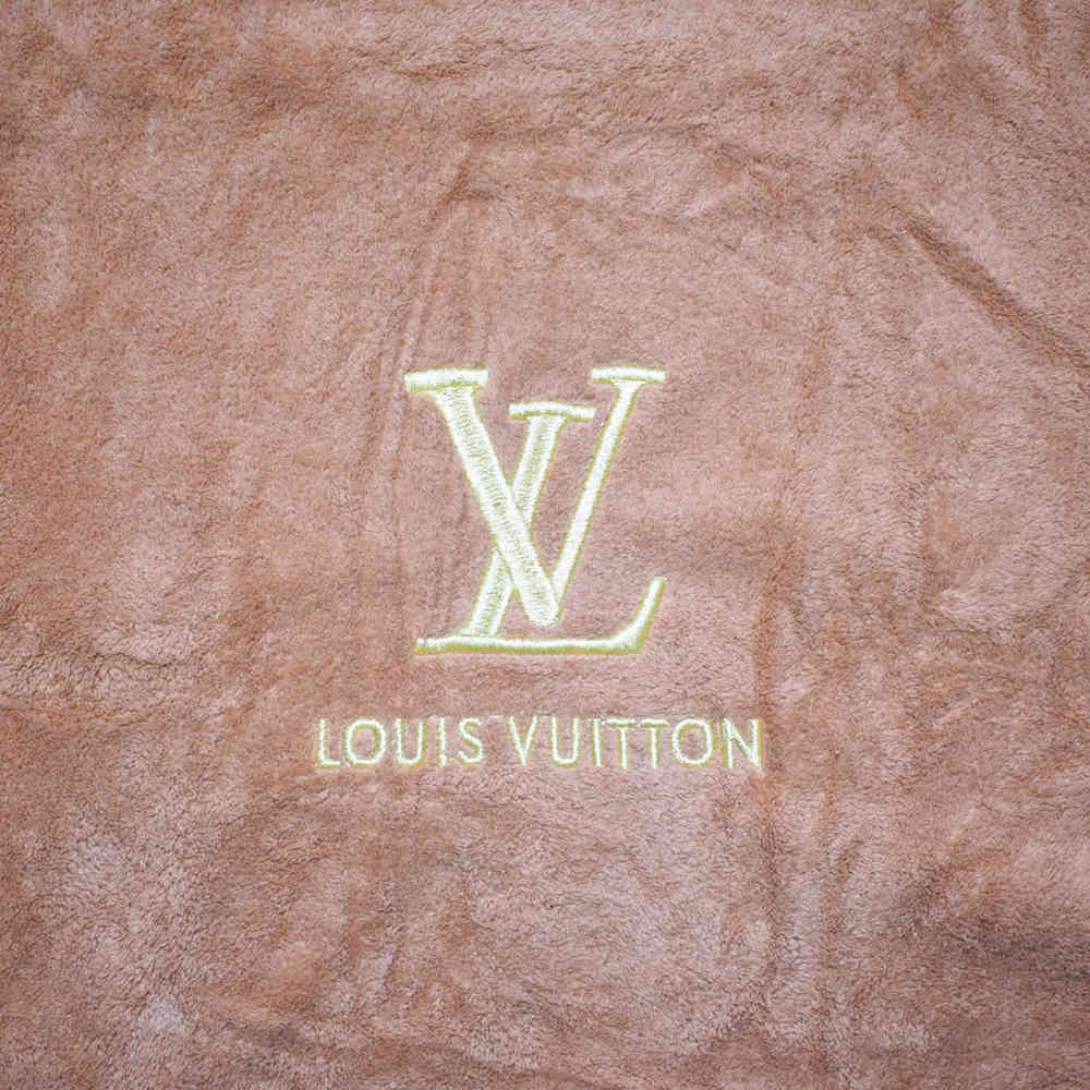 Louis Vuitton Embroidered logo Peach Towels - Set of 2-1