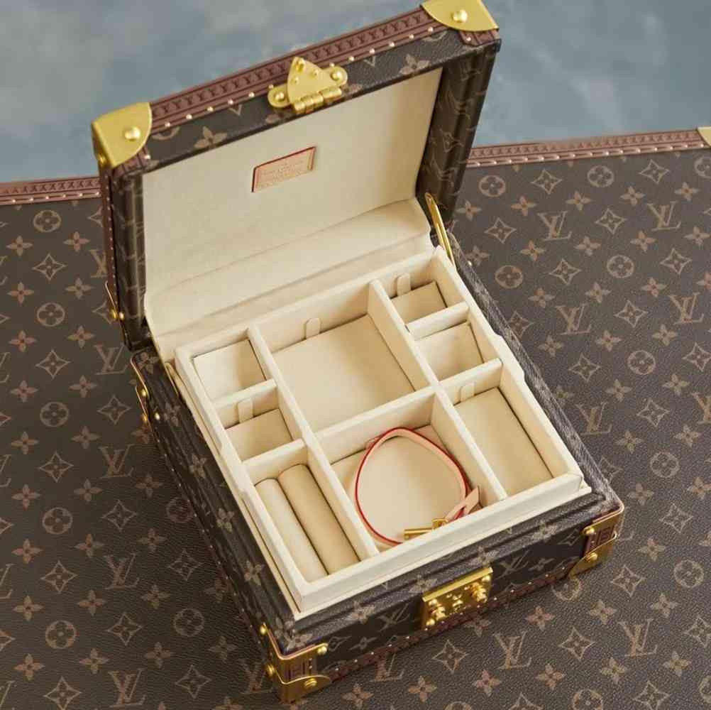 Louis Vuitton Brown Luxury Jewellery Box-thumb-4