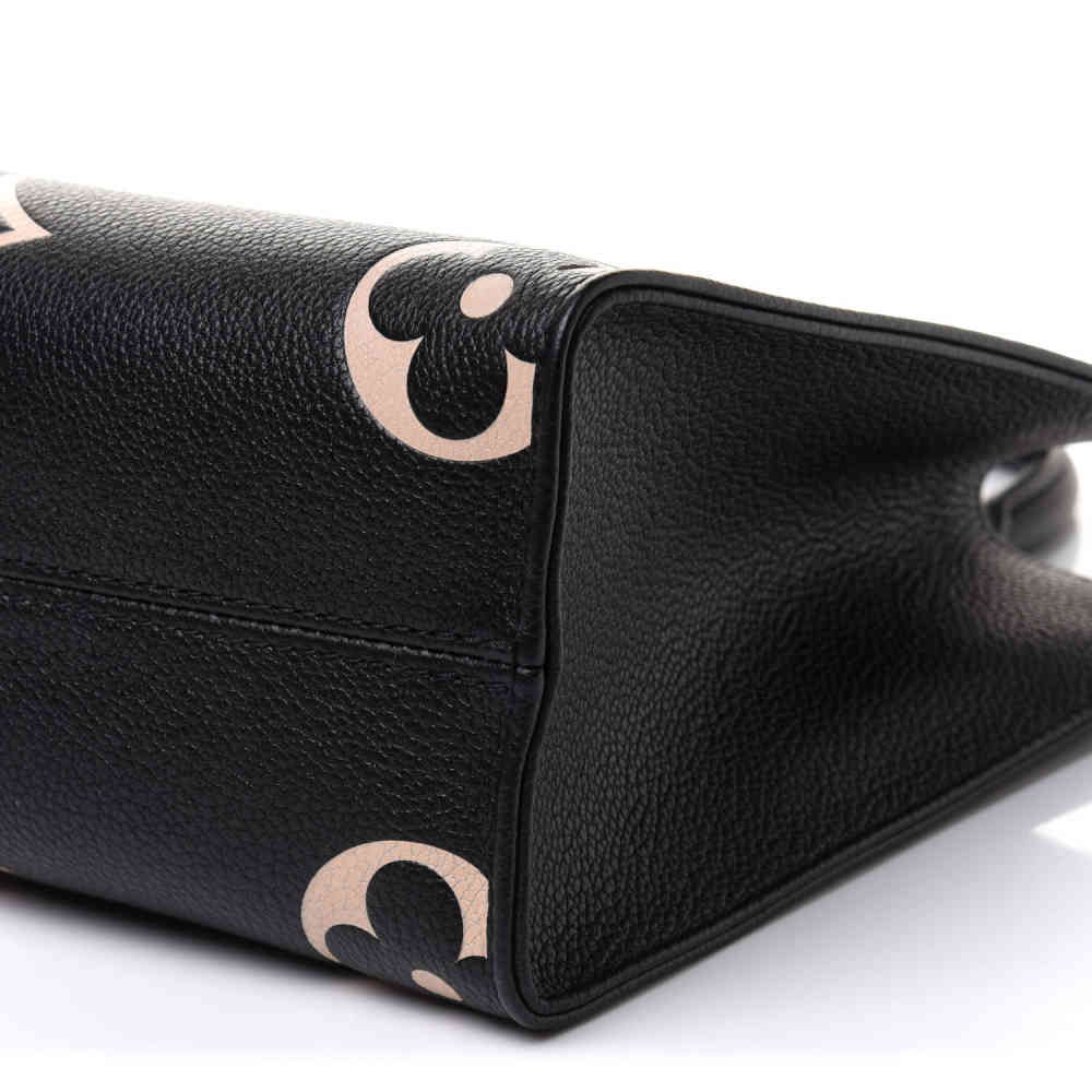 Louis Vuitton Empreinte Monogram Giant Onthego Tote Bag-5