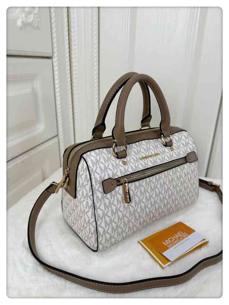 White/brown Michael Kors Marilyn Small Saffiano Black Leather Handbag