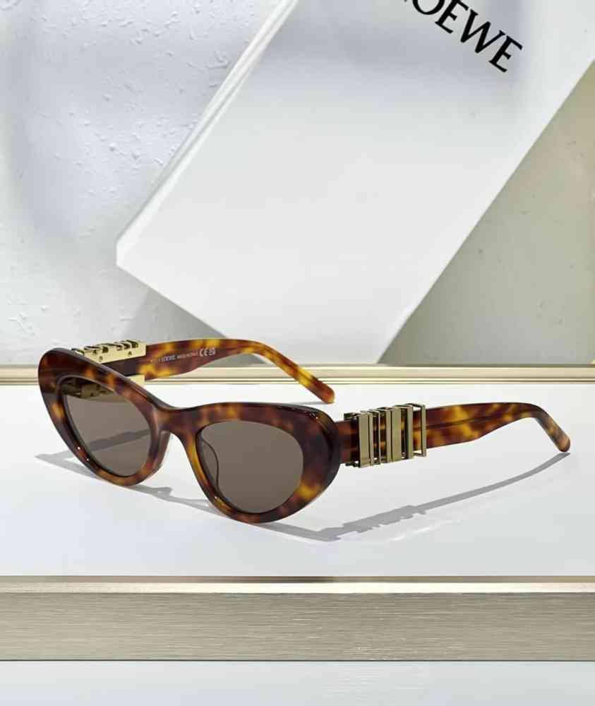 Brown/check Loewe Brown Luxury Sunglasses