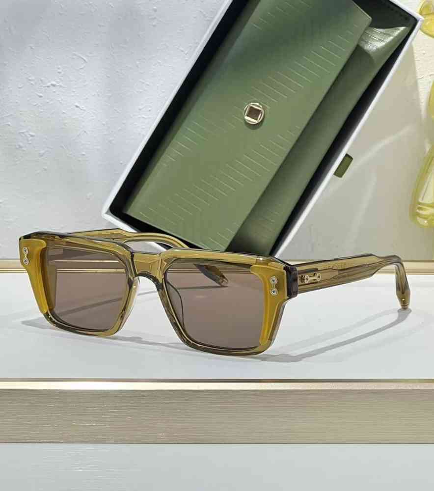 Olive Akoni Herculas Grey Luxury Sunglasses