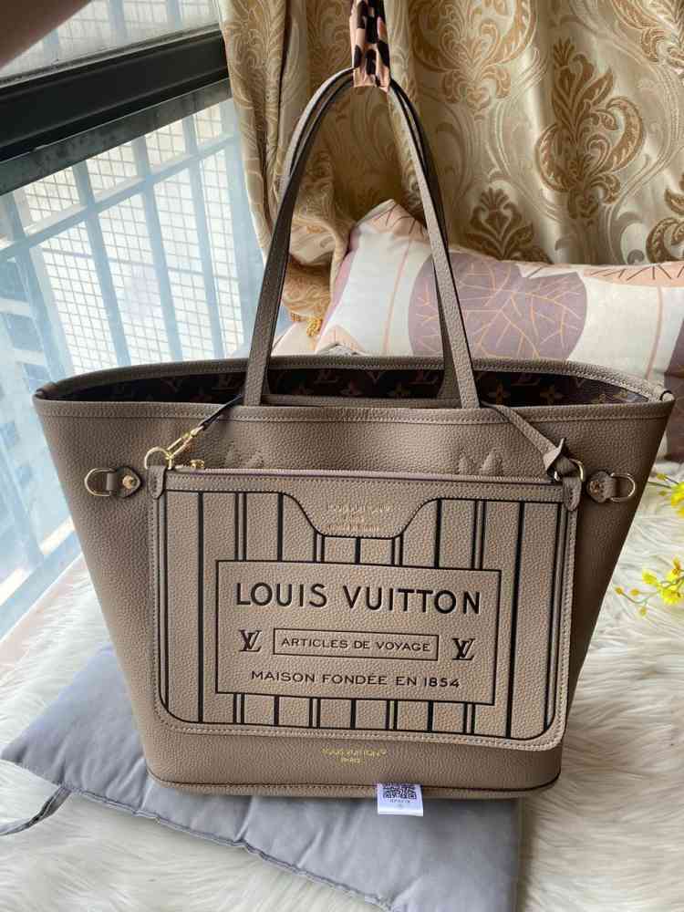 Beige Louis Vuitton Monogram Pochette Metis East West Reversible Brown Tote Bag