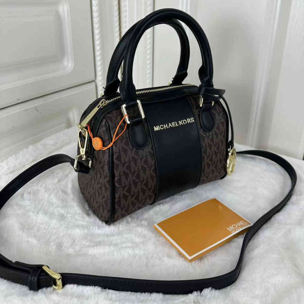 Black Michael Michael Kors Jet Set Signature Logo White & Brown Shoulder Bag