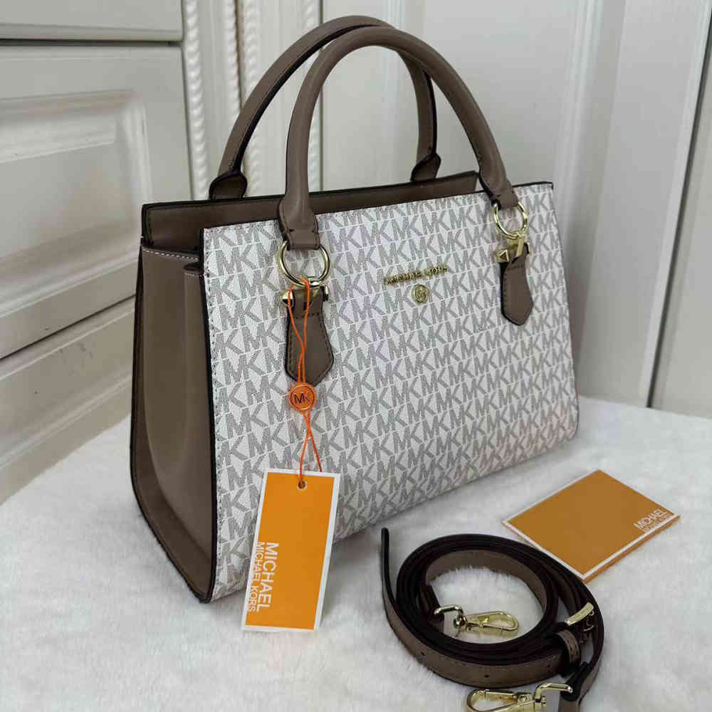 White & Beige Michael Kors Jet Set Medium Logo Pocket White & Brown Tote Bag