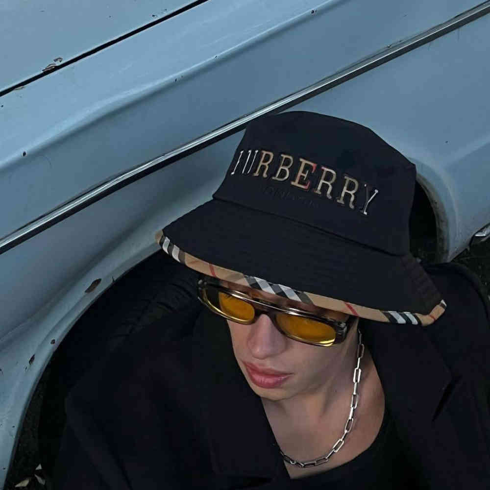 Burberry Black Premium Cap-3