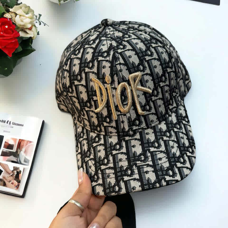 Dior Black Premium Cap-1