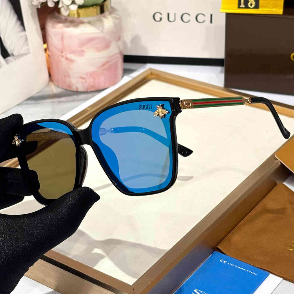Gucci Blue Premium Women's Sunglasses-1
