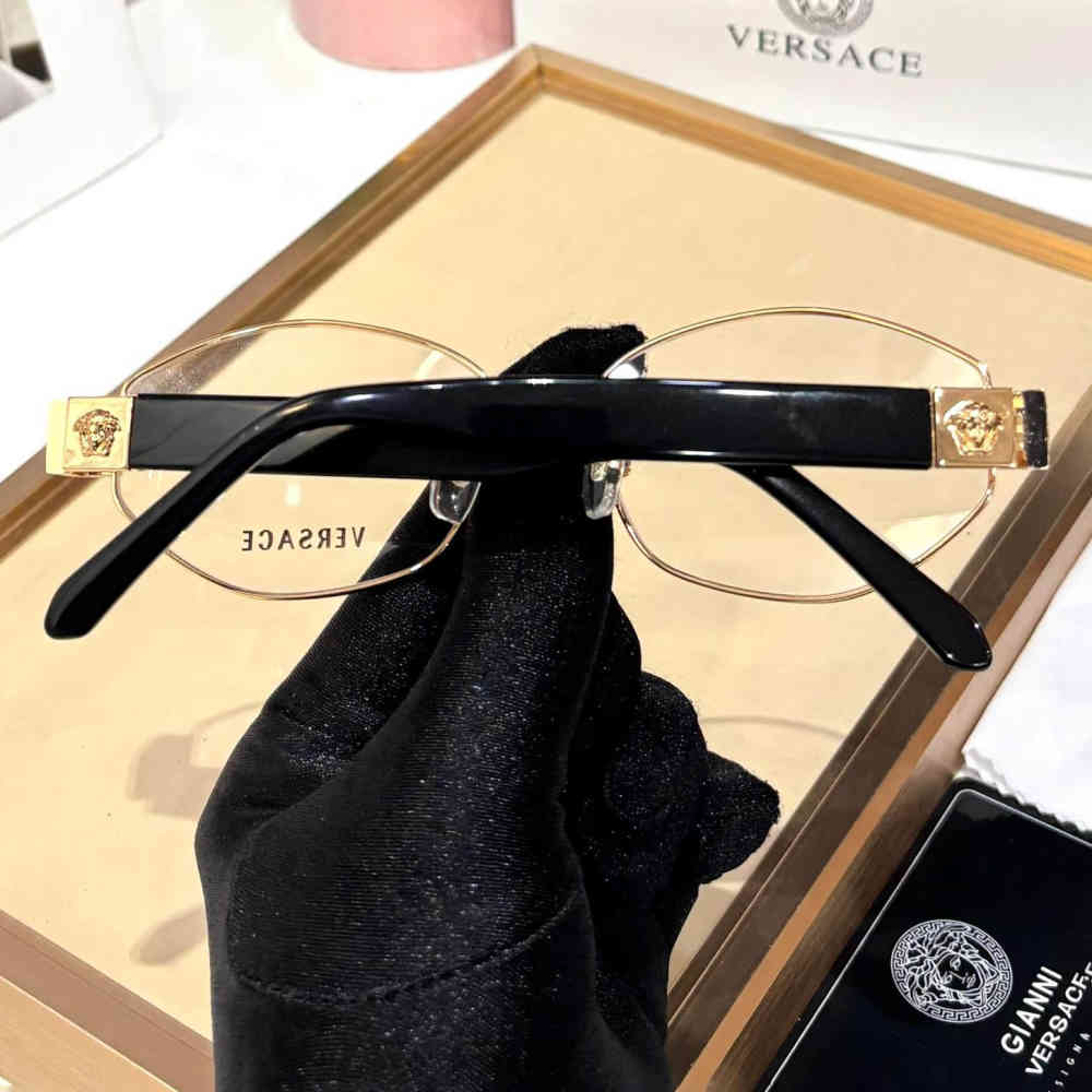 Versace Black & Golden Premium Women's Sunglasses-thumb-2