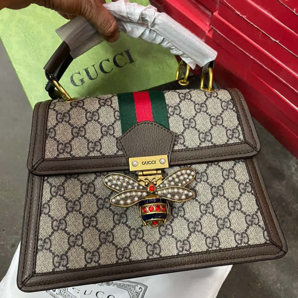 Gucci Bee Buckle Handbag-1