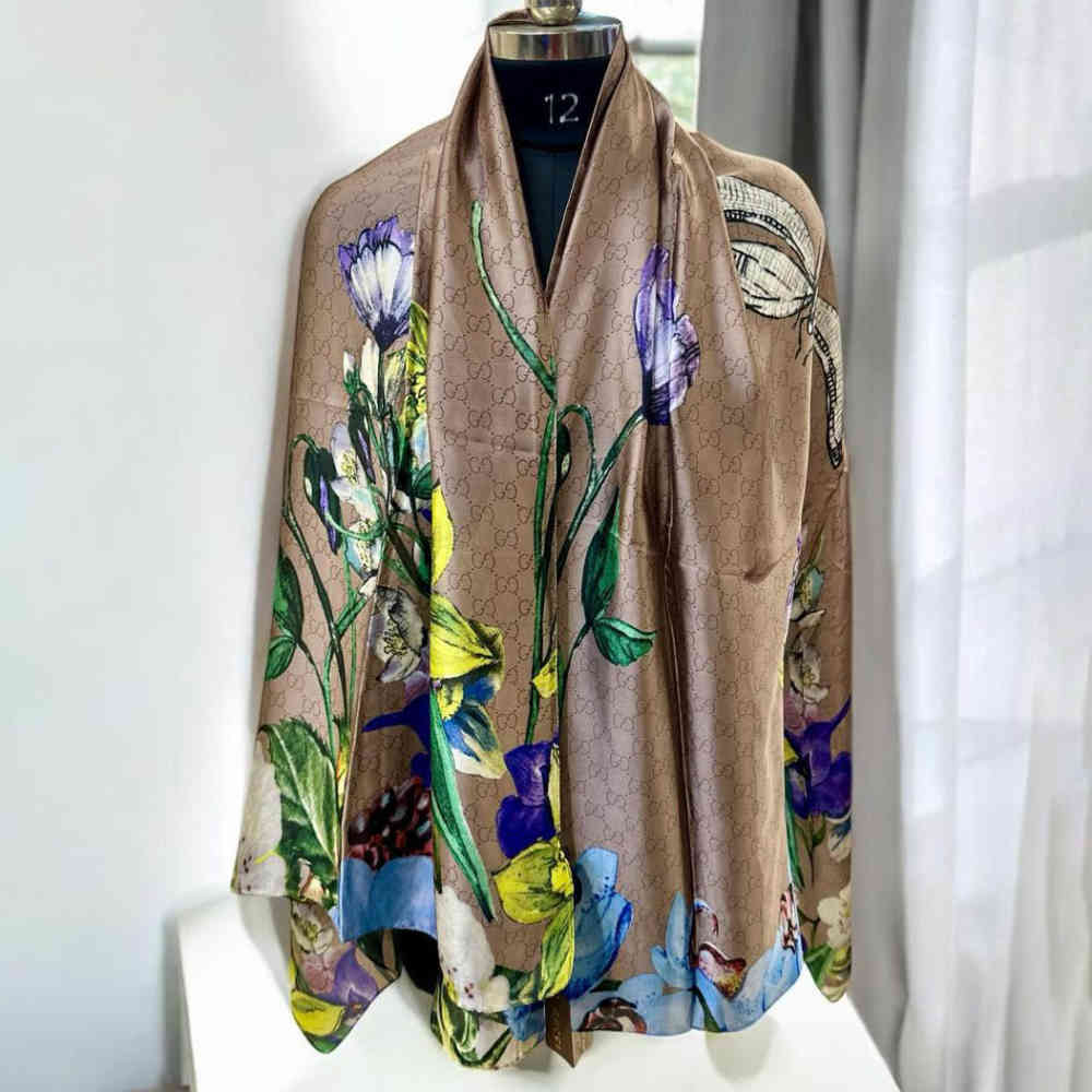 Beige Gucci Floral Brown Silk Stole
