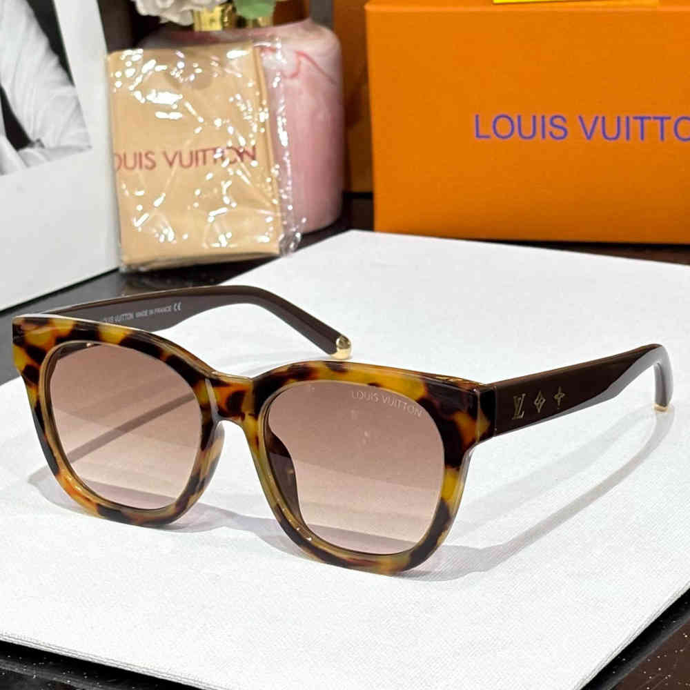 Brown Louis Vuitton Olive Premium Women's Sunglasses