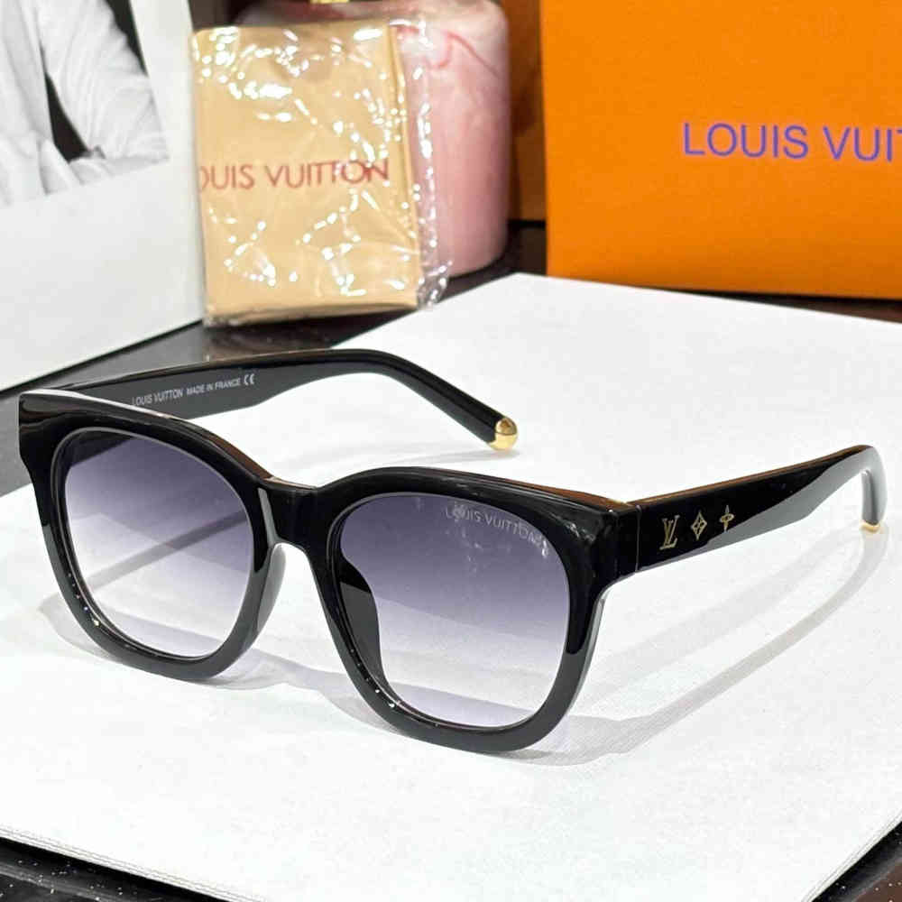 Blue Louis Vuitton Olive Premium Women's Sunglasses