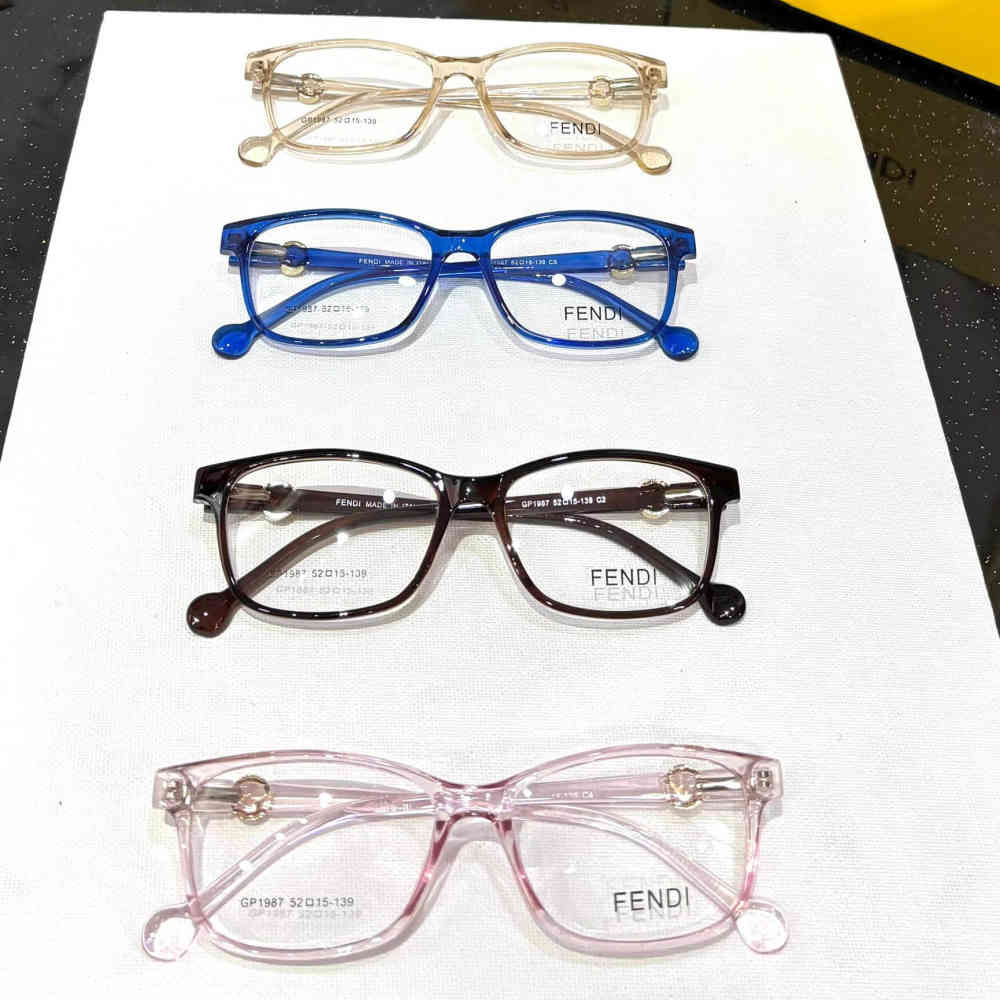 Fendi Black Premium Women's Sunglasses-2