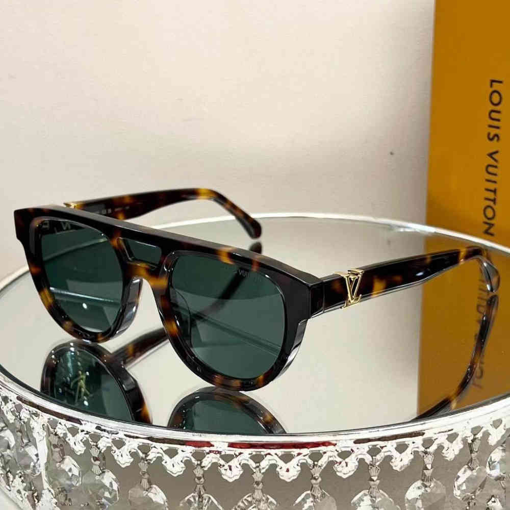 Black & Green Louis Vuitton Blue Luxury Sunglasses