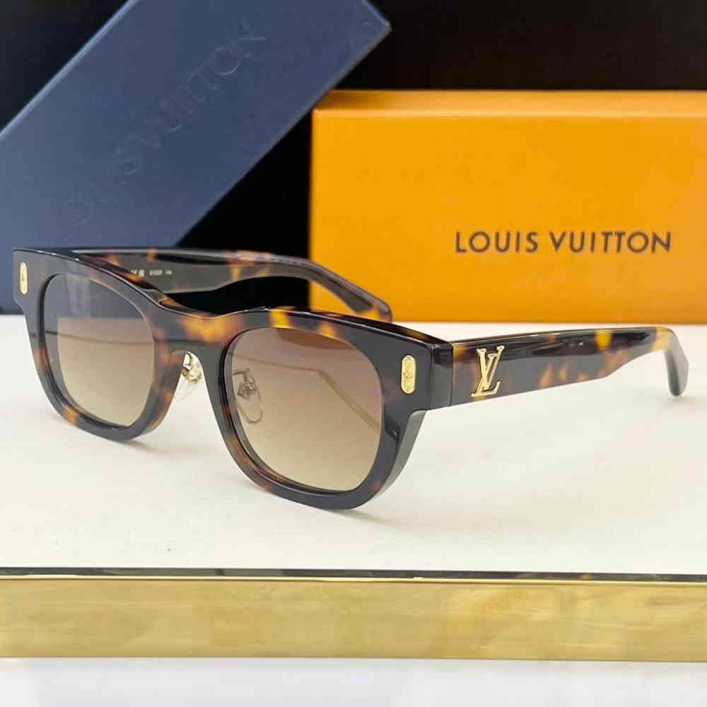 Black & Brown Louis Vuitton Grey Luxury Sunglasses