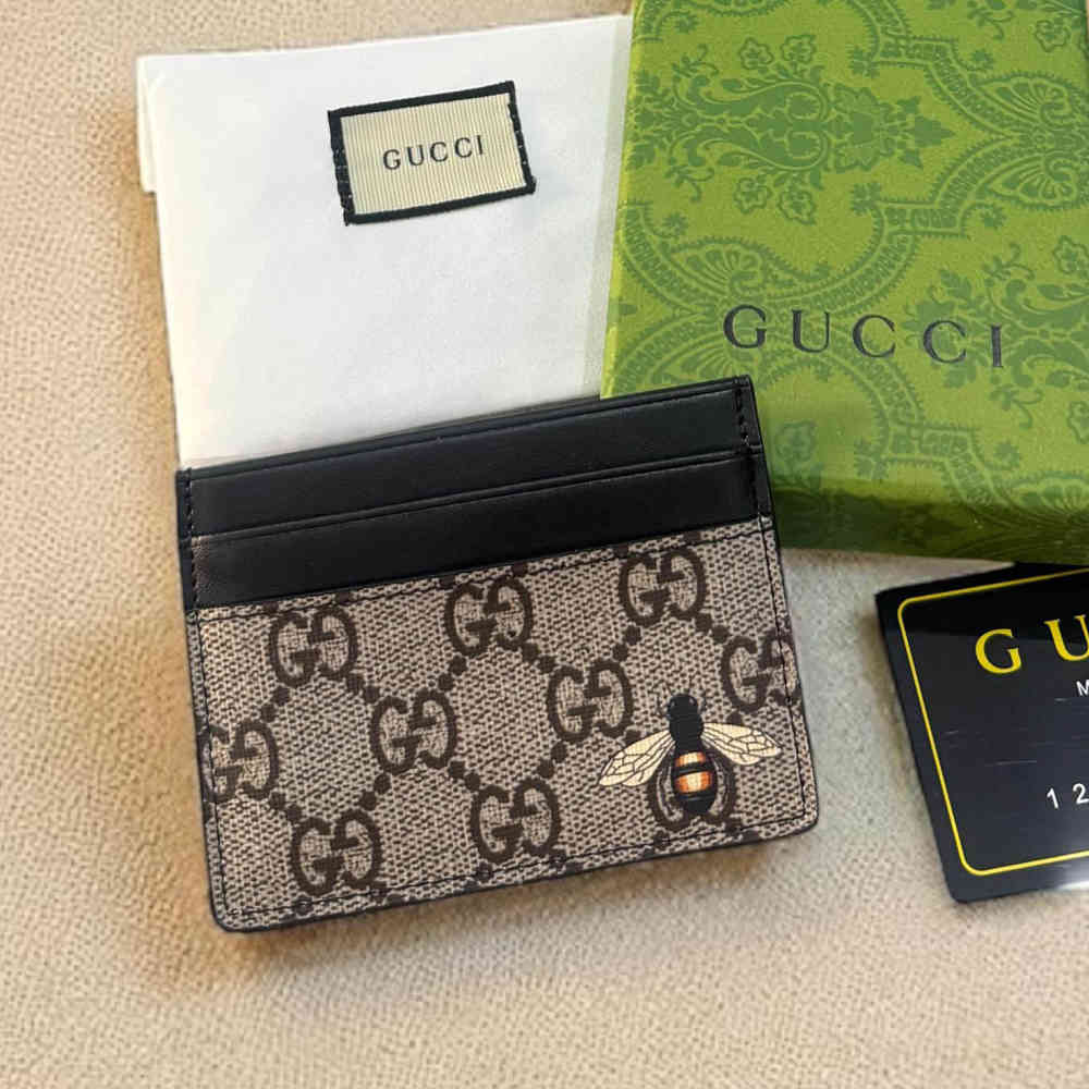 Gucci Beige Premium Card Wallet-1