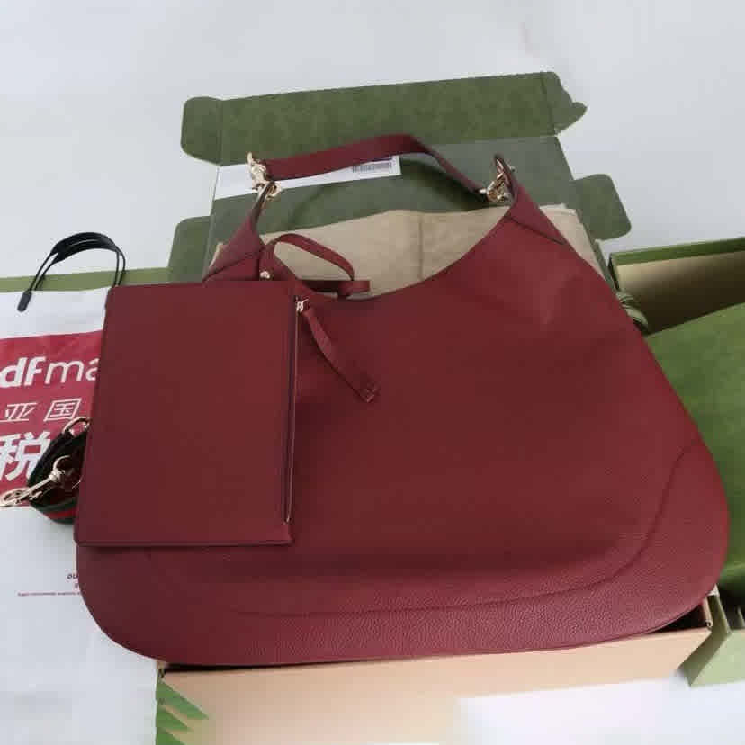 Gucci Hobo Plain Wine Shoulder Bag-1