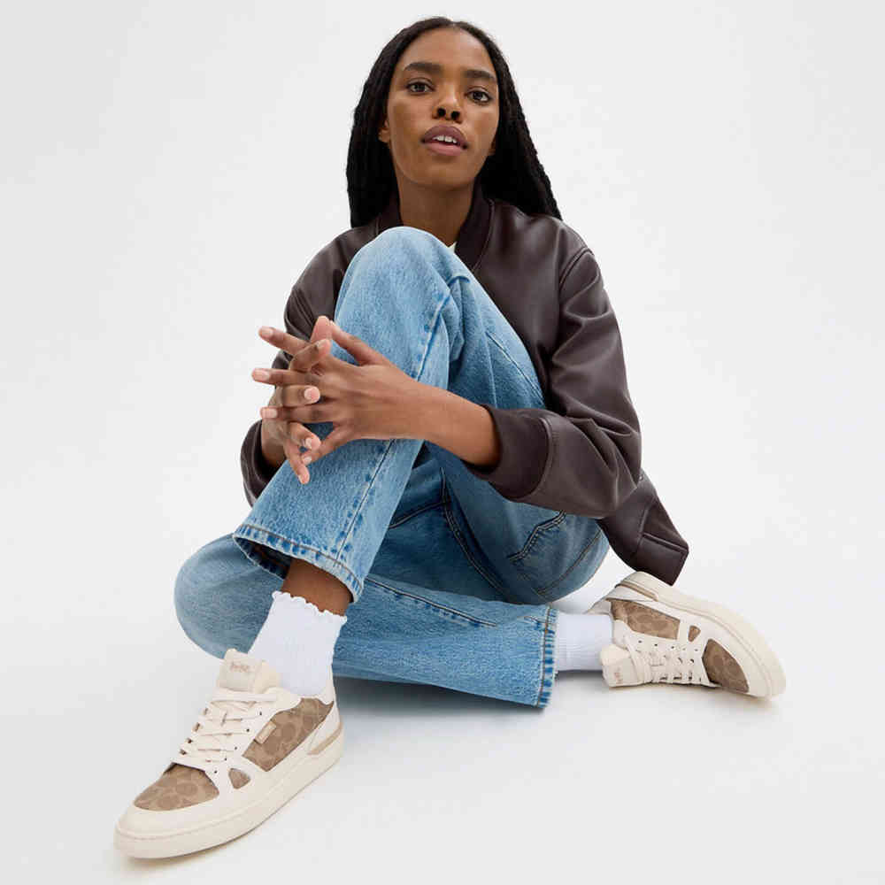 Coach Clip Court Low Top Sneaker In Signature Canvas-thumb-4