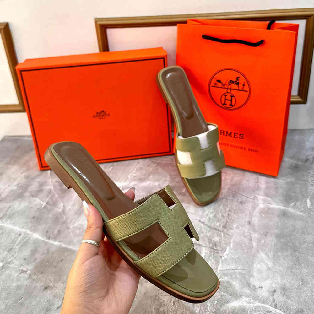 Hermes Oran Green Flat Sandals-2