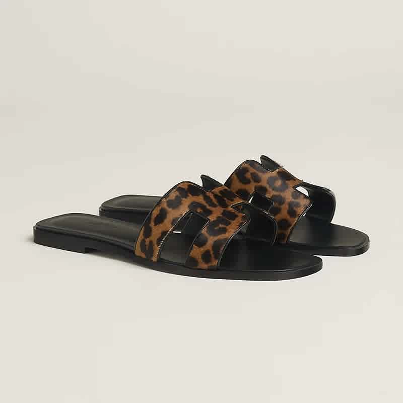 Hermes Oran Black Flat Sandals-1