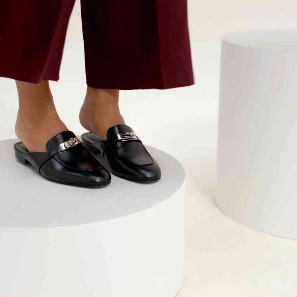 Hermès Oz Black Sandal-5