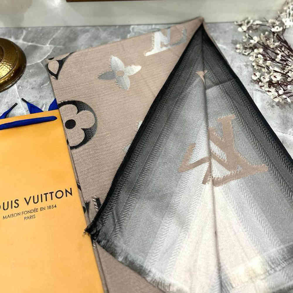 Beige Louis Vuitton Dark Brown Cashmere Wool Blend Scarf