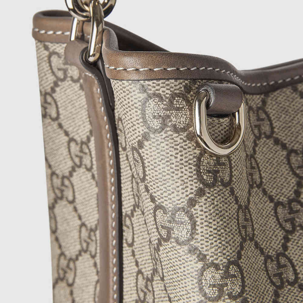 Gucci Emblem Small Tote Bag-4