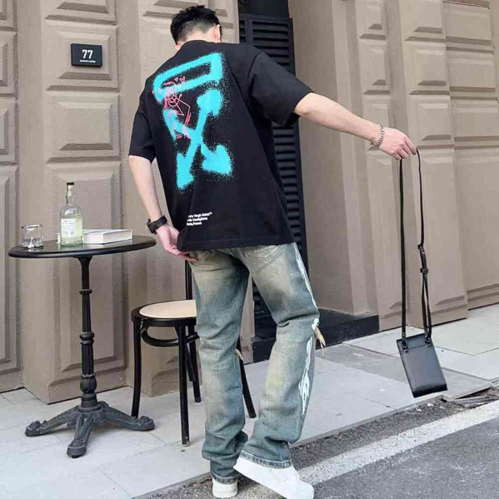 Off-White X Andre Saraiva Spray Arrow Slim Black Baggy T-Shirt-4