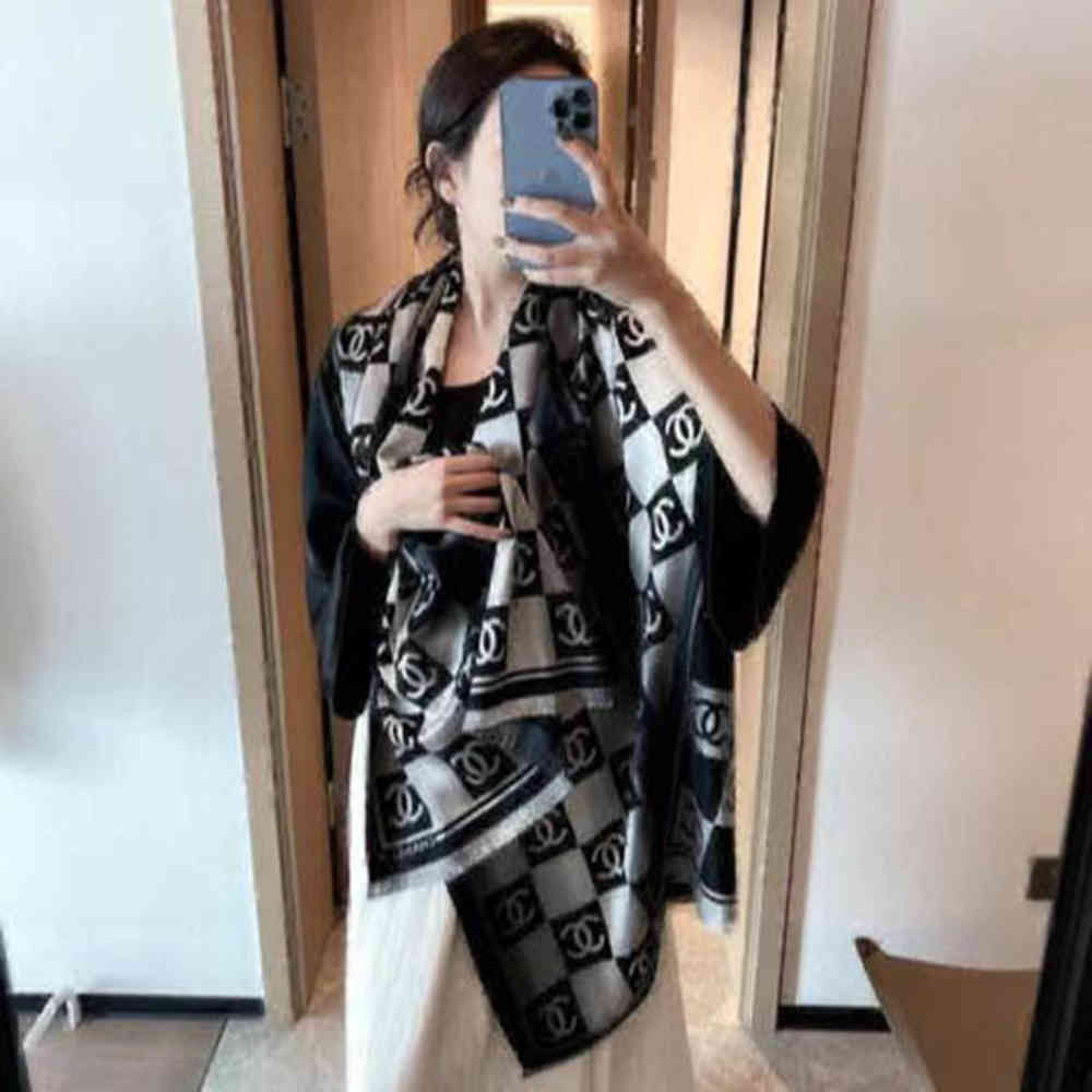 Chanel Designer Black Woolen Stole-1