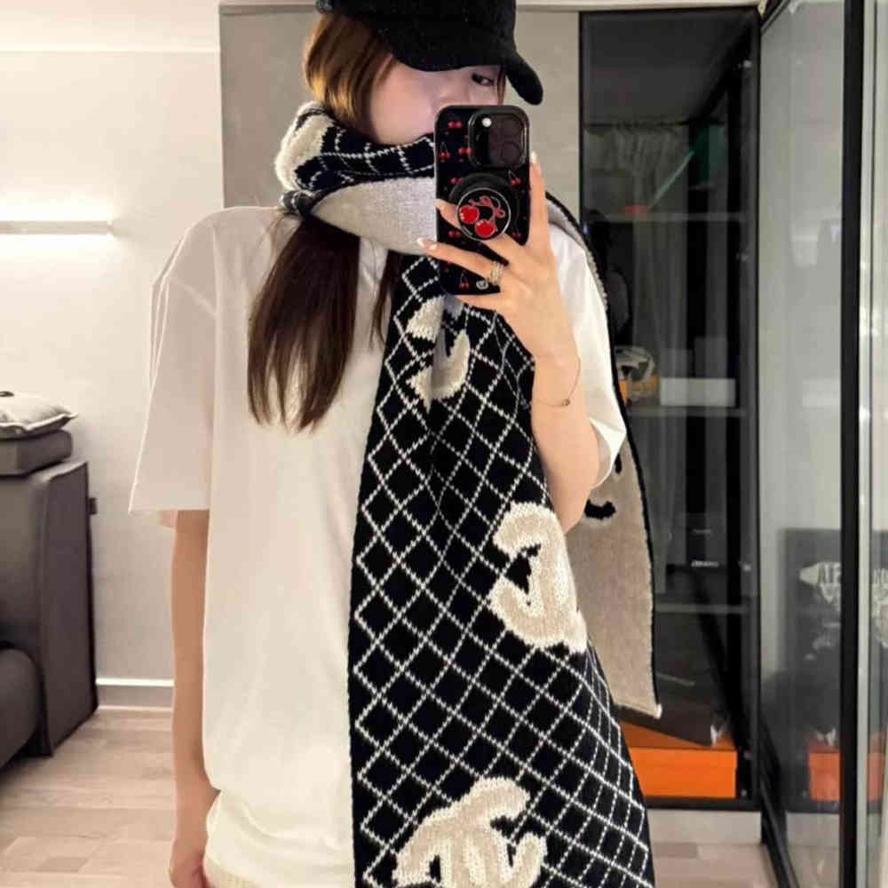 Chanel Reversible Black Woolen Muffler-3