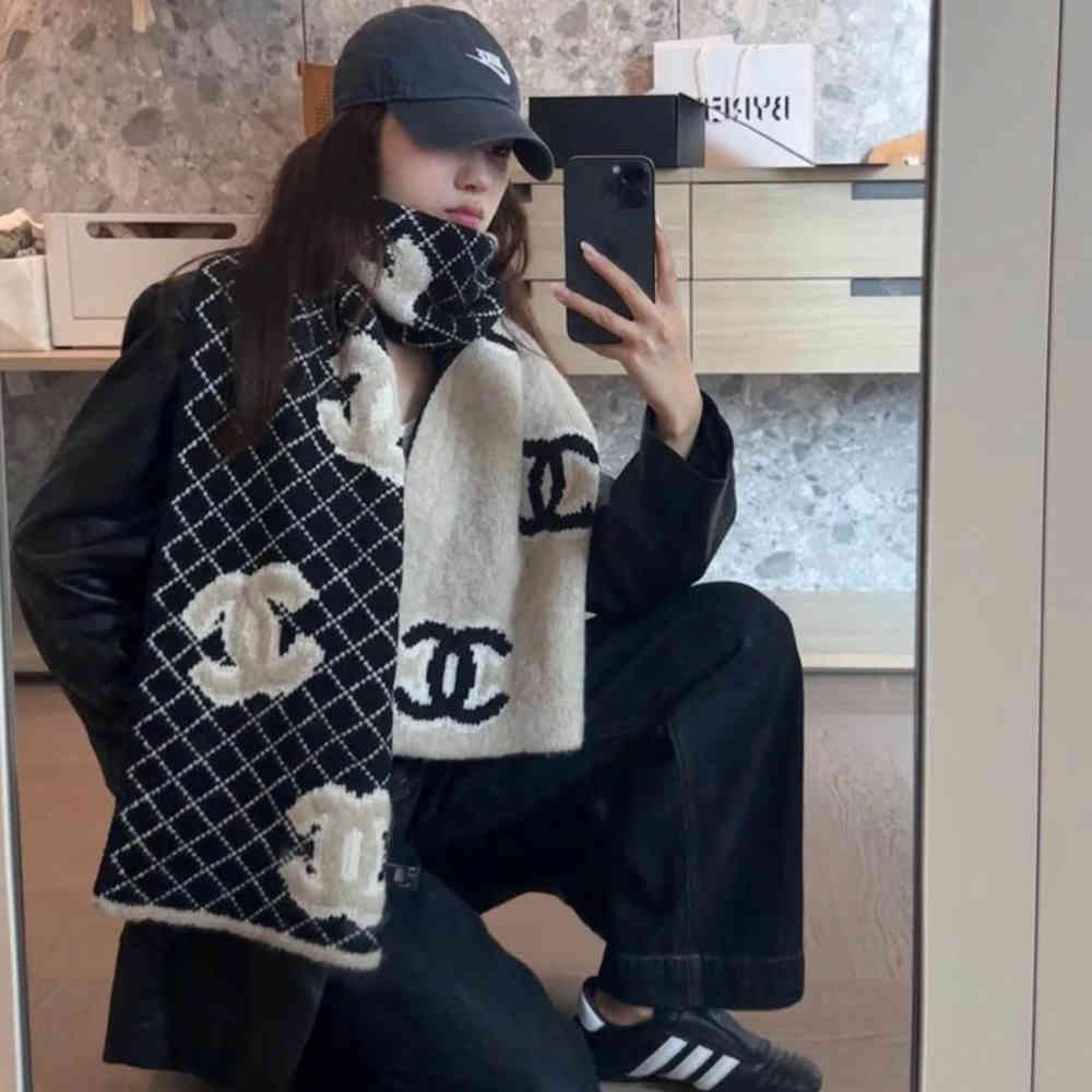 Chanel Reversible Black Woolen Muffler-1
