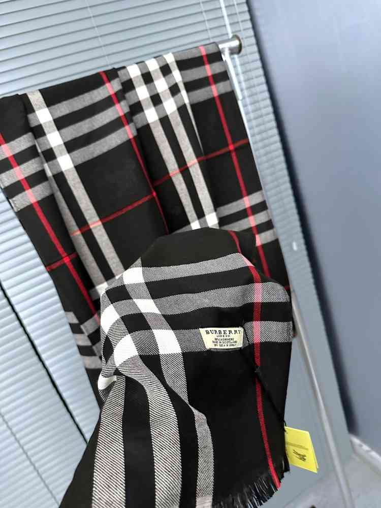 Burberry Check Cashmere Black Stole-1