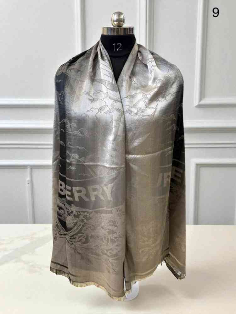 Black Burberry Cashmere Beige Woollen Stole