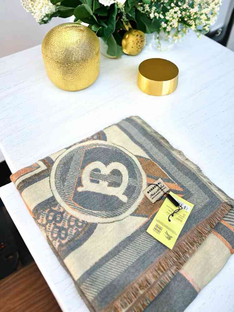 Grey Burberry Cashmere Beige Woollen Stole