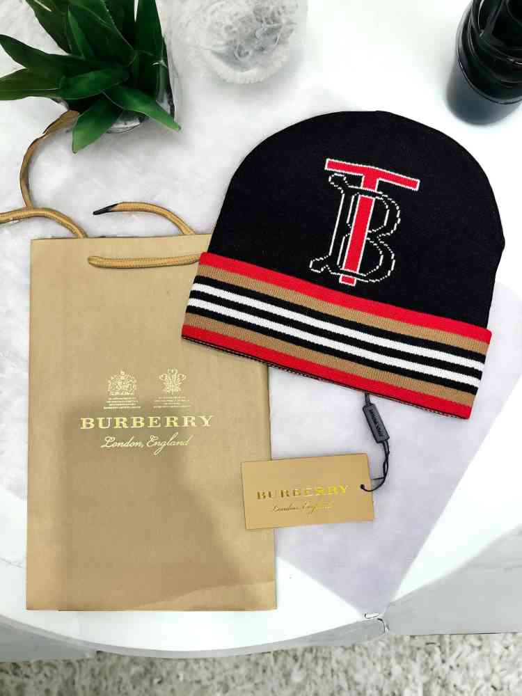 Black Burberry Blue Cashmere Beanie