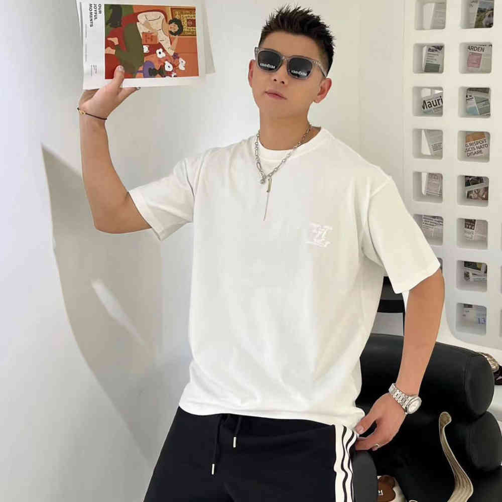 Louis Vuitton White Embroidery Logo Premium Baggy Fit T-shirt-3