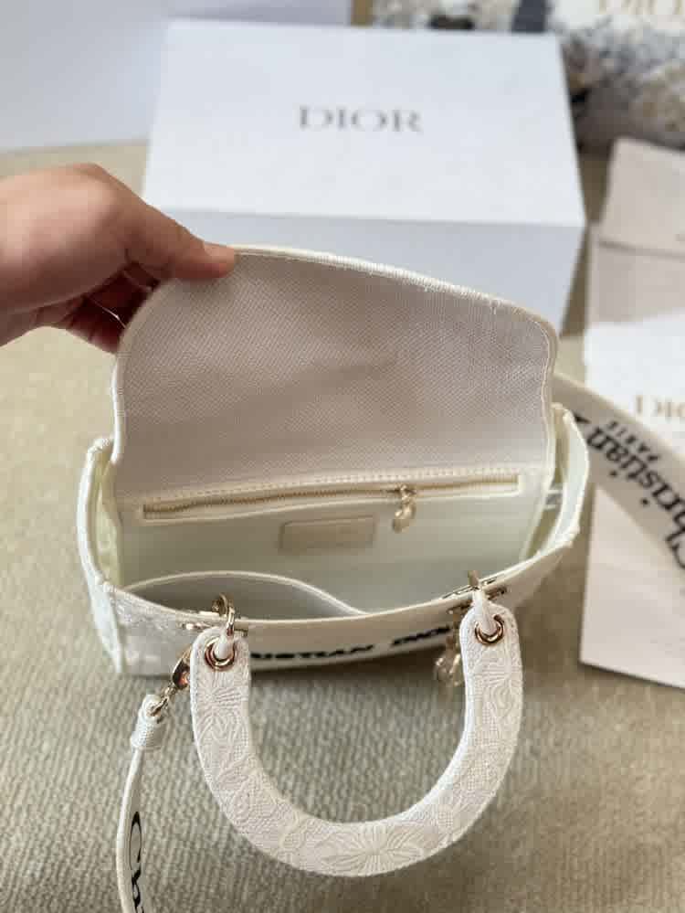 Christian Dior D Lite White Embroidered Handbag-thumb-4