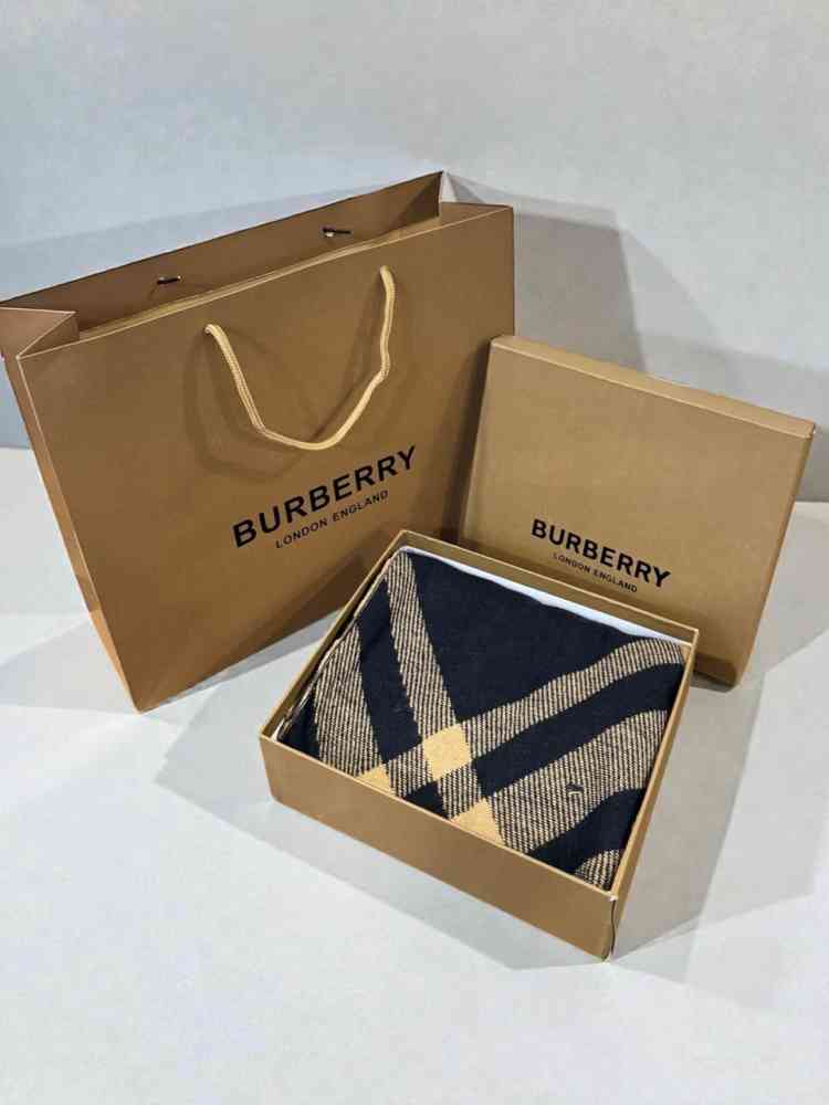 Burberry Check Cashmere Black Stole-thumb-1