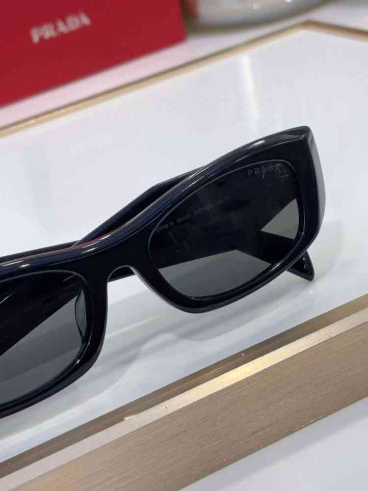 Prada 18W Black Luxury Women's Sunglasses-thumb-4