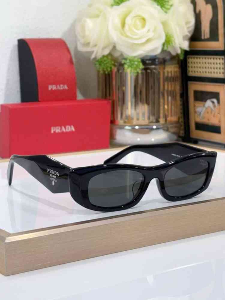 Prada 18W Black Luxury Women's Sunglasses-thumb-0