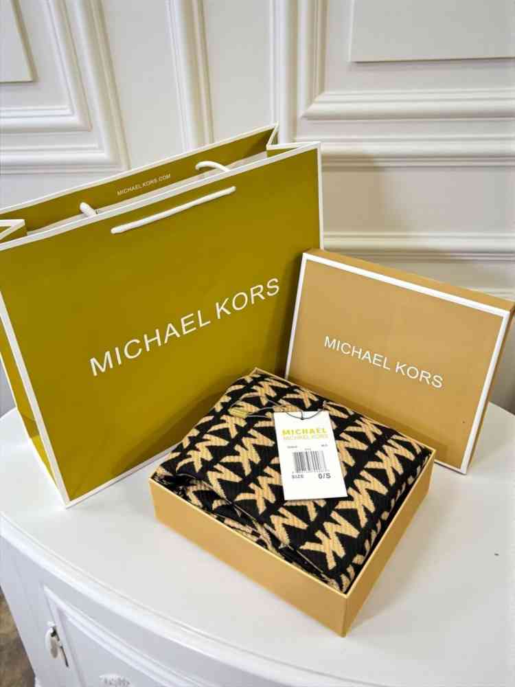 Michael Kors Black & Beige Semi Woolen Stole-1