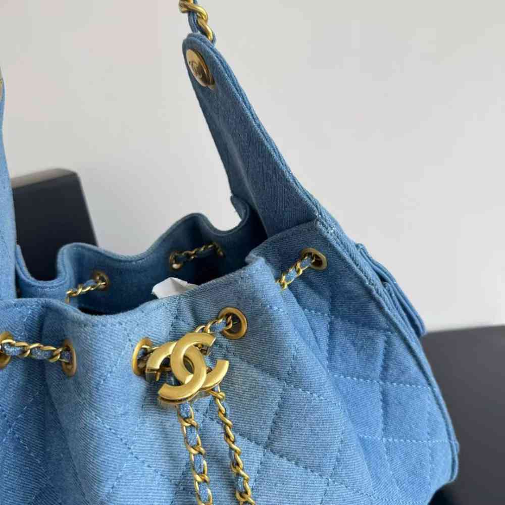 Chanel Maxi Blue Iconic Shoulder Bag-thumb-3