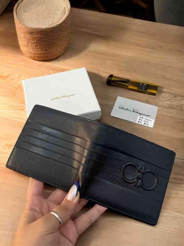 Salvatore ferragamo Black Premium Quality Wallet-thumb-1