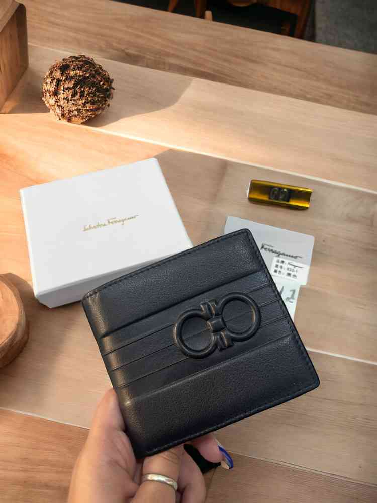 Salvatore ferragamo Black Premium Quality Wallet-thumb-0