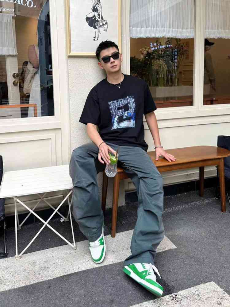 Fendi Black Embroidery Logo Premium Baggy Fit T-shirt-3